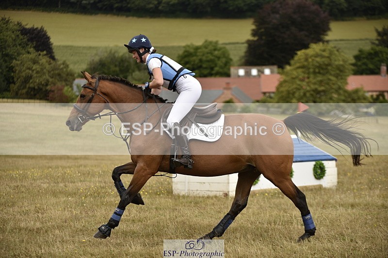 250802A-113424-01986 - A-017-Sophie.Vicary-ENGELIQUE.O