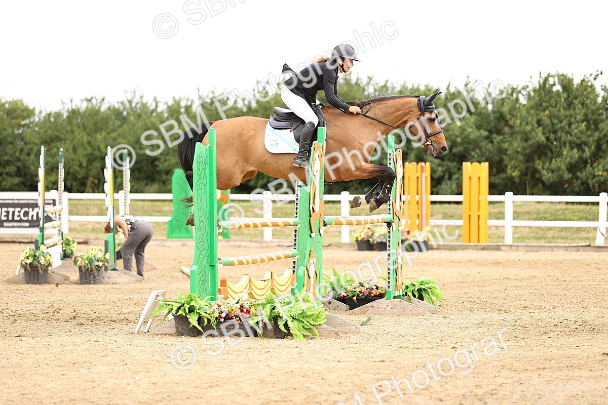 SBM_003188 - Class 21 - Senior Newcomers - 1.10m