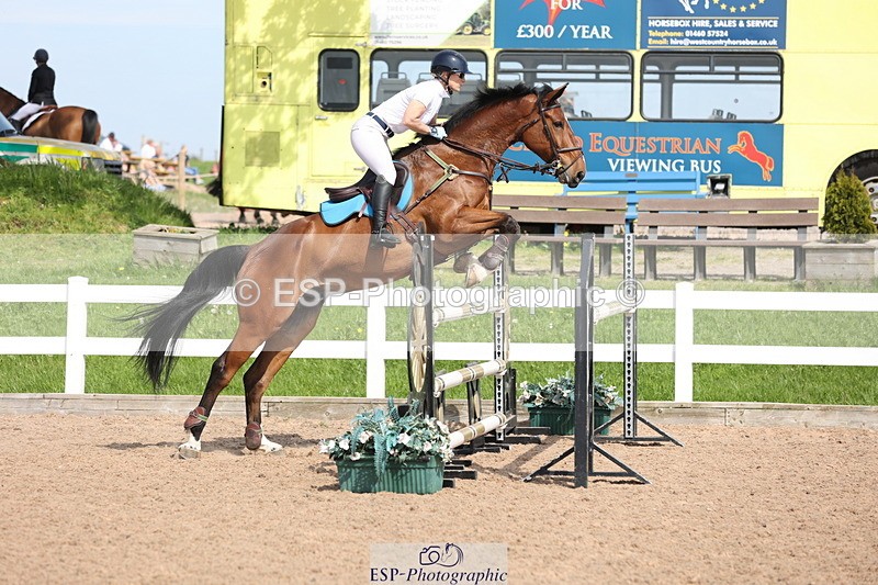 240510A-155116-09001 - Cls 18 1.10m National Am Quali and Open