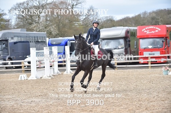 BPP_3900 - CLASS 4 Senior Newcomers/ 1.10m Open