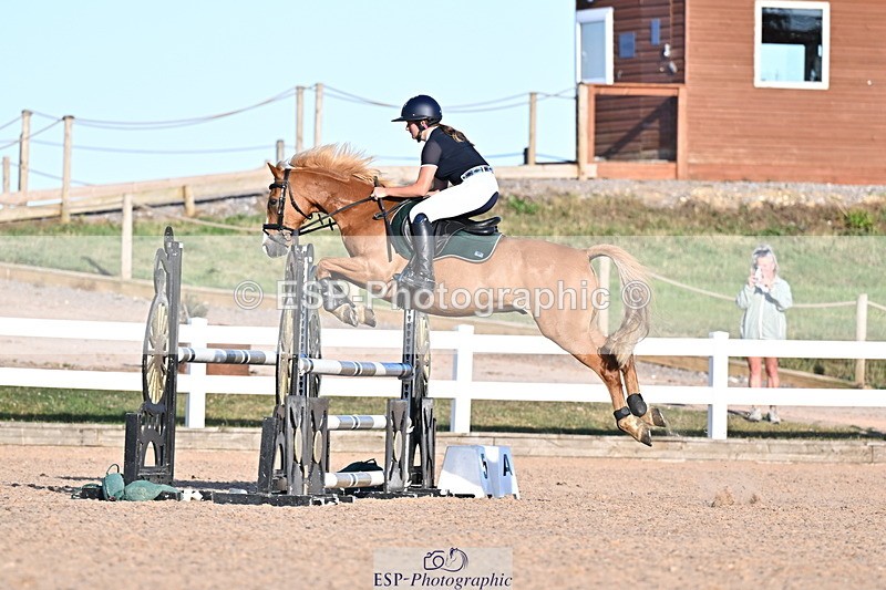 250708A-191033-00762 - 100cm Classes