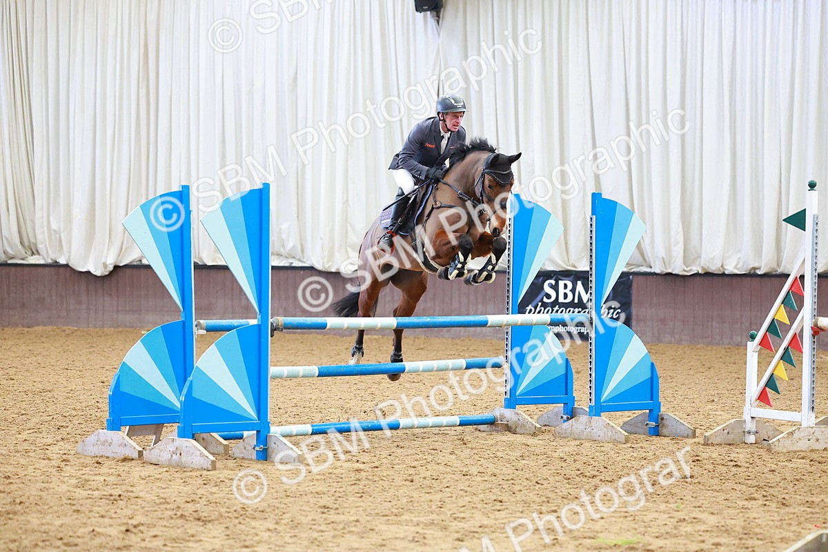 SBM_001157_Class 3 - Senior Discovery - 100m - Customer Cart - Anthony