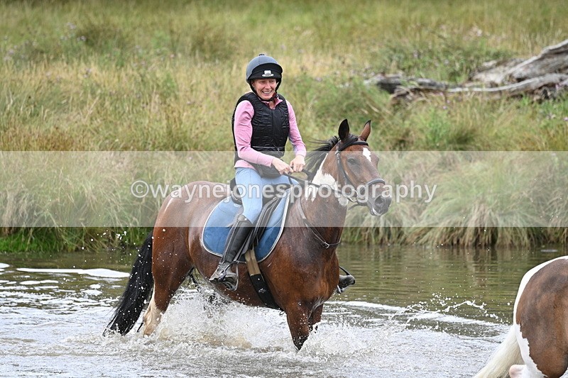 WJ7_3837 - Time at Water 12:52 to 13:22