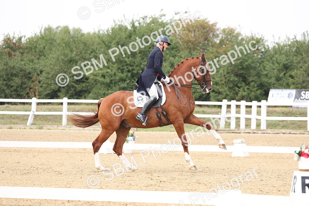 SBM_007424 - Class 9 - FEI INT I - 14.57-15.45