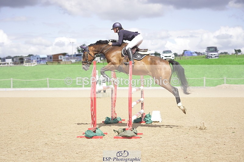 230806A-133558-02175 - Cls 14 Snr Foxhunter & 1.20m Open