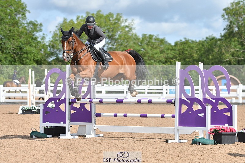 240727A-100054-03267 - Cls 20 Snr British Novice and 90cm Open