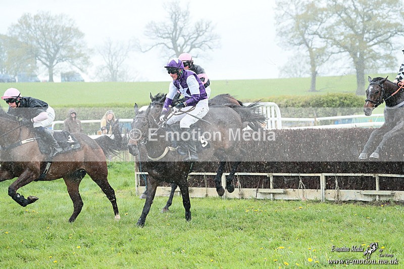 PtP 180426 1356 - Worcestershire Hunt PtP Chaddesley Corbett 18/04/26