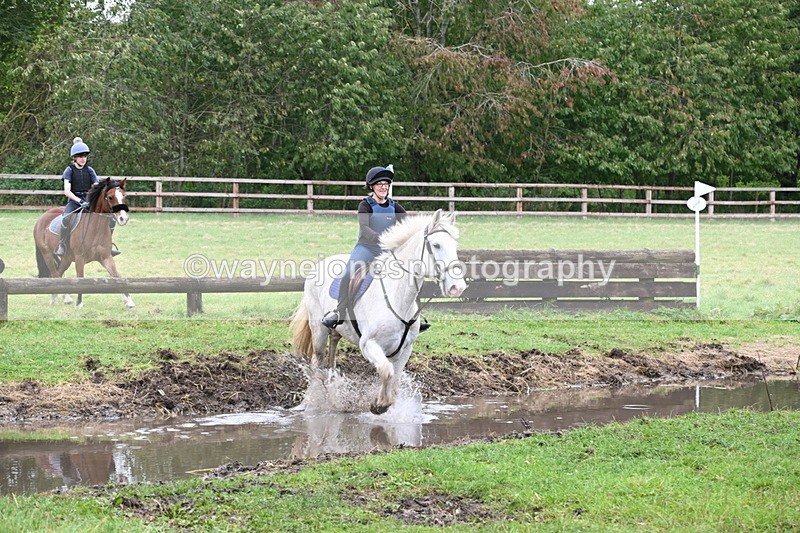 WJ6_7074 - Time at Photographer 13:06 to 13:23