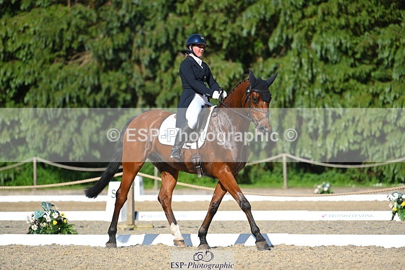 230526-173259-07636 - 264-BALLADEER_JUST_FOR_KICKS-Ellie_Healy-WEDTrotUp+DR