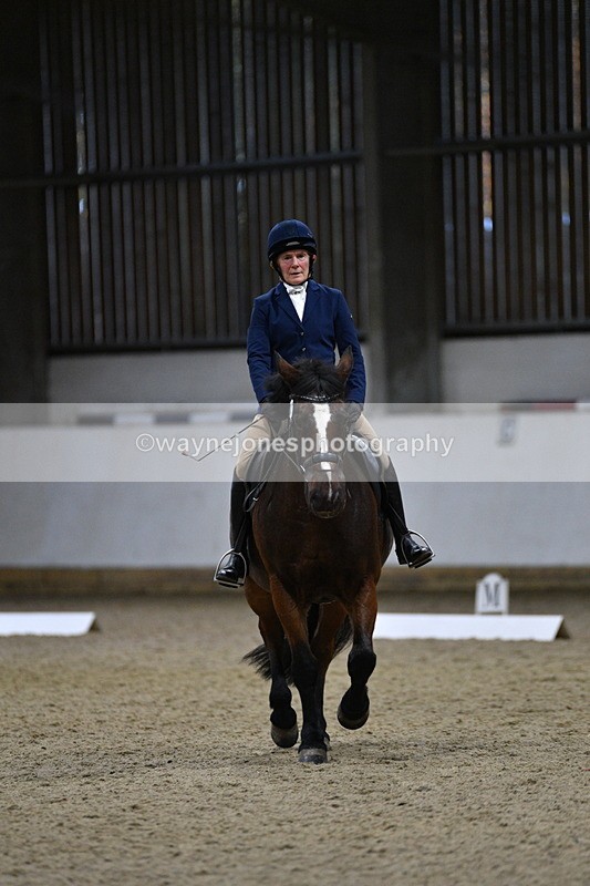 WJ5_8496 - Class 5 Novice Test 3