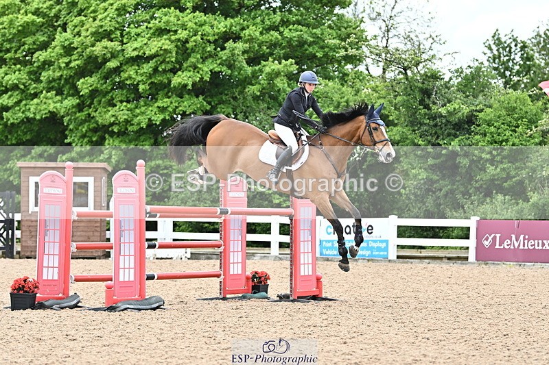 240523A-135730-01972 - Cls 5 National 1.30m