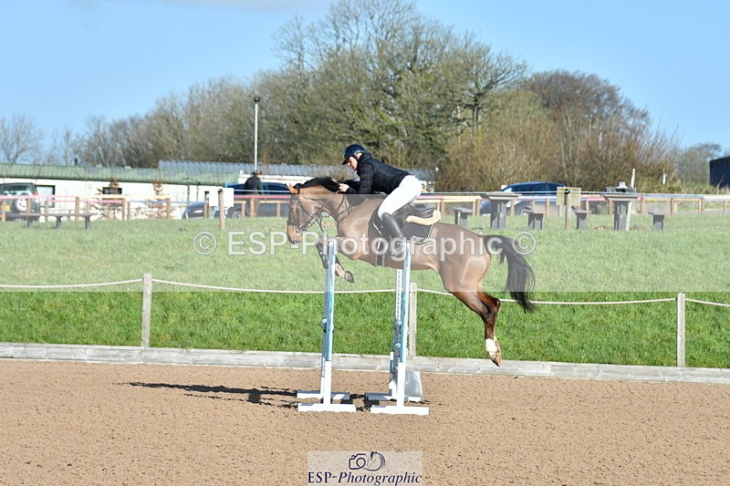 240306A-104317-00197 - Cls 1 British Novice and 90cm Open