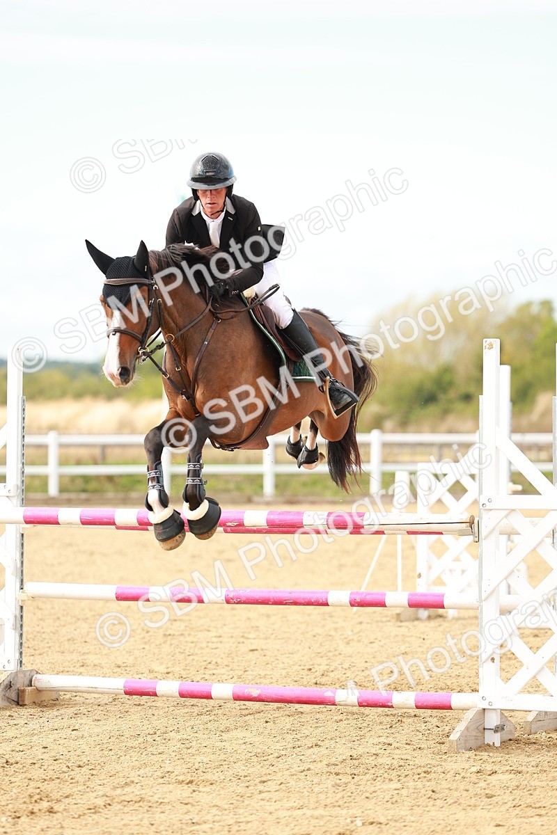 SBM_001718 - Class 4 - Senior Newcomers - 1.10m