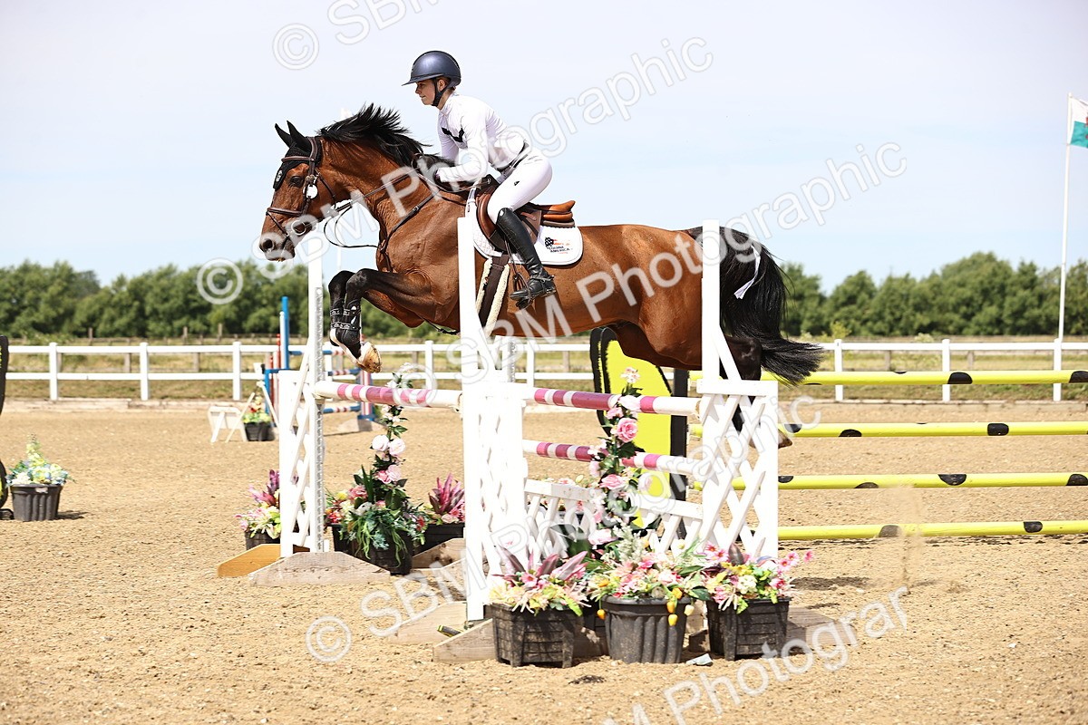 SBM_000444 - Class 15 - Redpost Equestian Senior Foxhunter - 1.20m