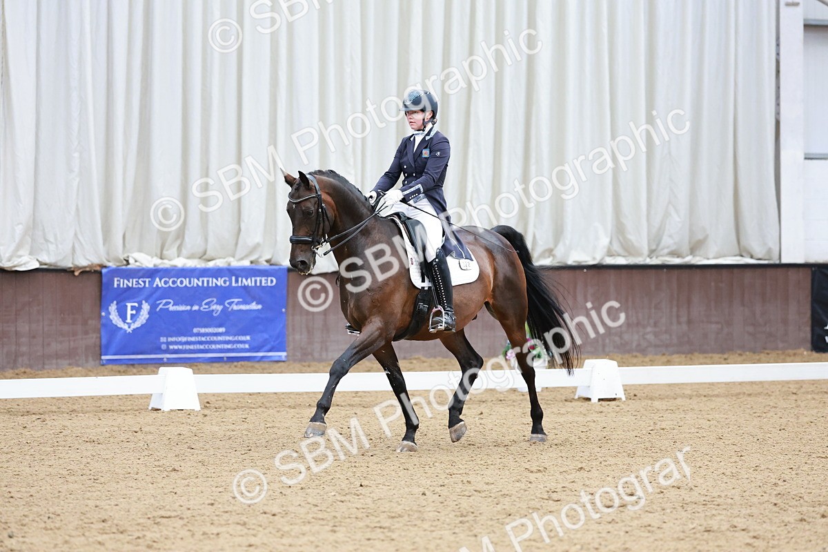 SBM_015786 - Class 5 - FEI INT II - 15.48-17.00