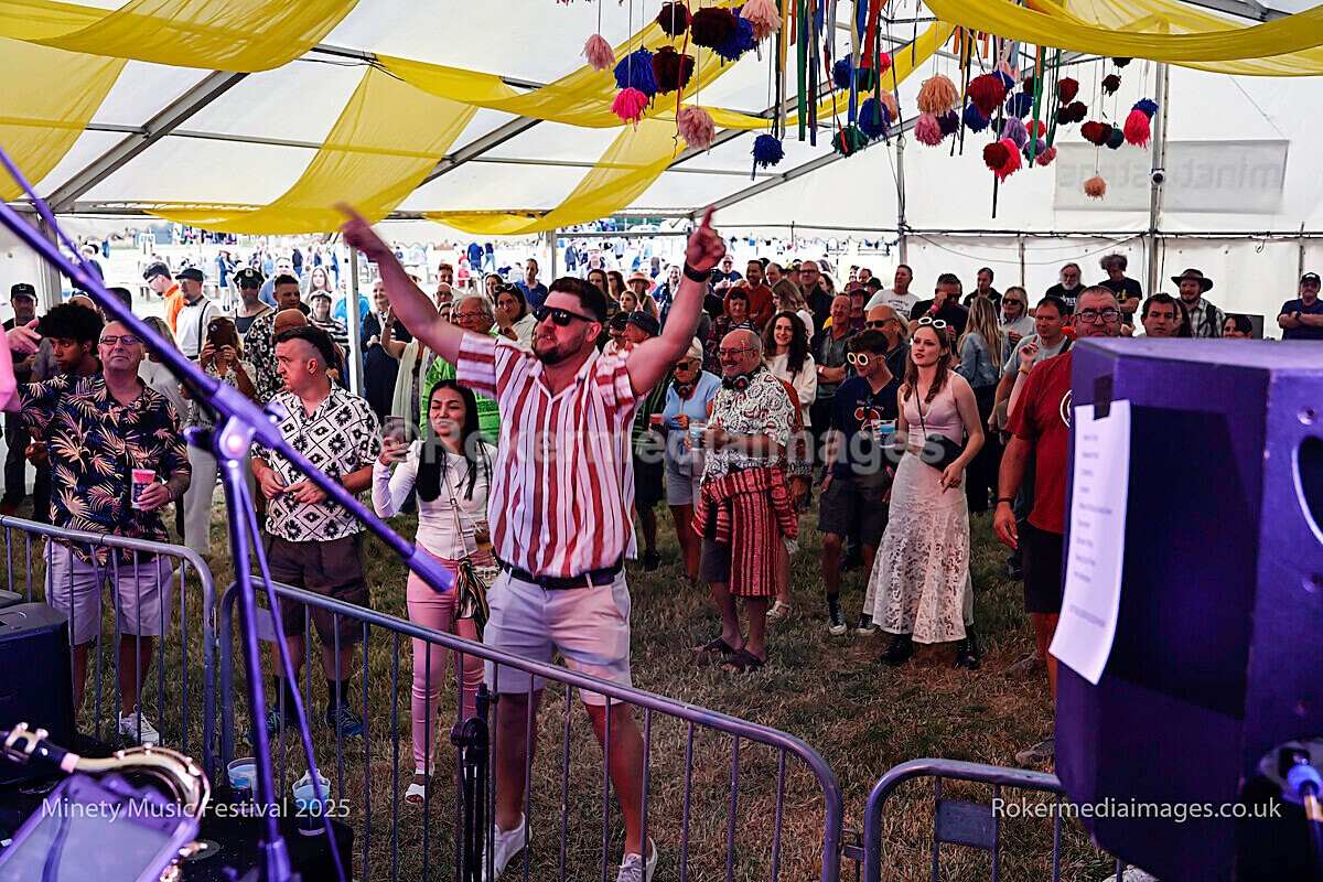 _MGL7559 - MINETY 2025