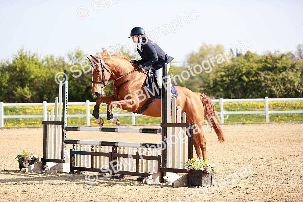  - Class 21 - Senior British Novice - 90cm