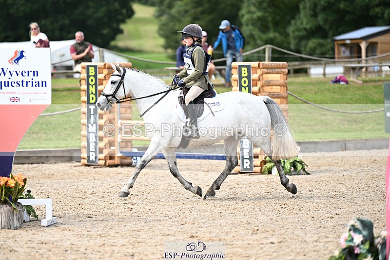 240824X-135320-29129 - 80cm Round 2 13.30 to 14.30