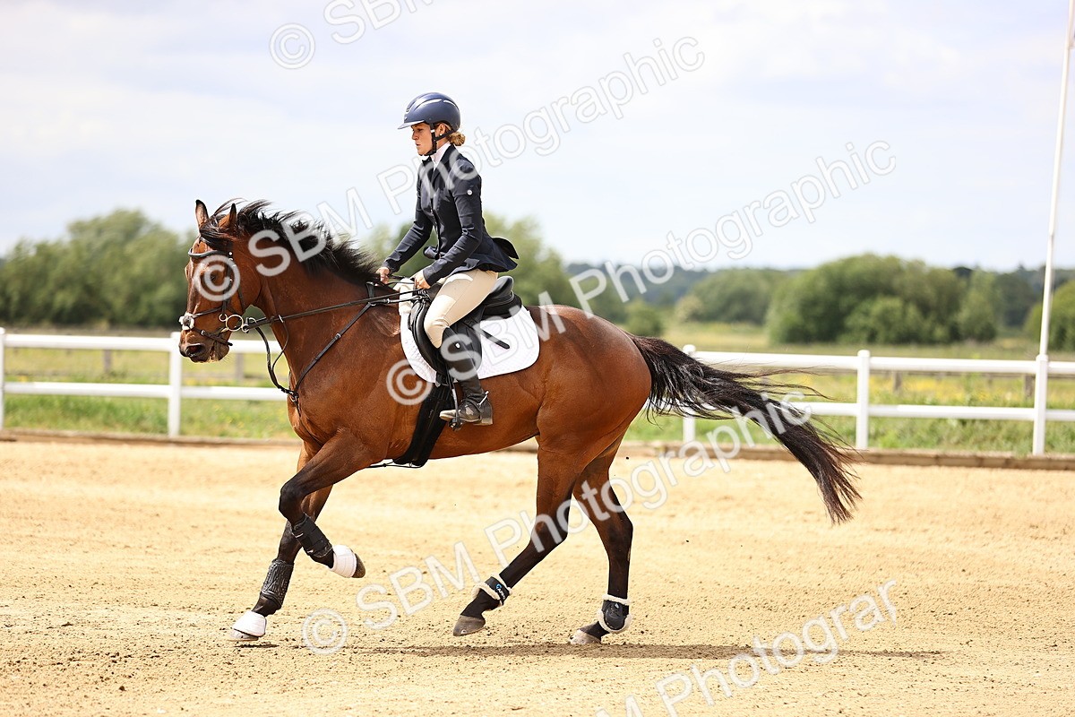 SBM_000304 - Class 4 - 1m showjumping