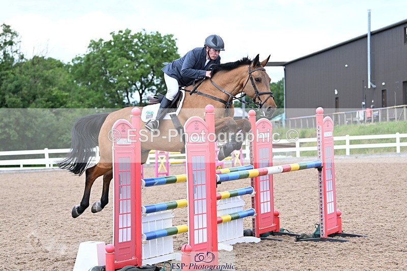 240619A-145106-00792 - Cls 4 Snr Newcomers and 1.10m Open