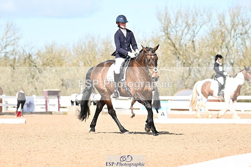 240324A-125007-02394 - Novice 28, 12.15 to 13.00