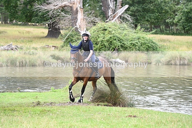 WJ7_2604 - Time at Water 11:37 to 12:13