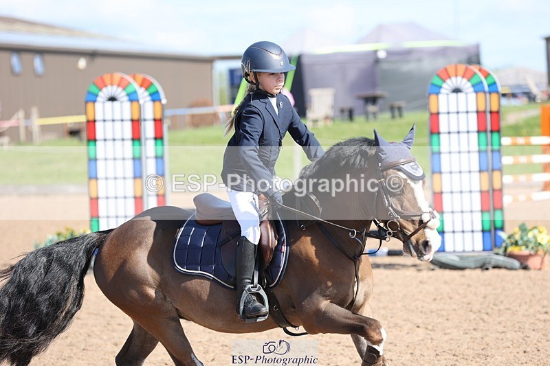 250504-100543-01843 - Cls 1 Pony Intro 70cm