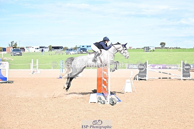 251001-144314-00487 - Cls 6 Foxhunter and 1.20m Open