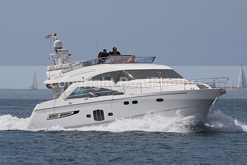 180721 UNNAMED FAIRLINE SQUADRON 1Y3A2893 - Flybridge Cruisers
