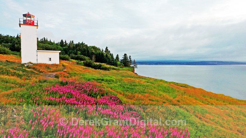 Quaco Head Lighthouse in summer