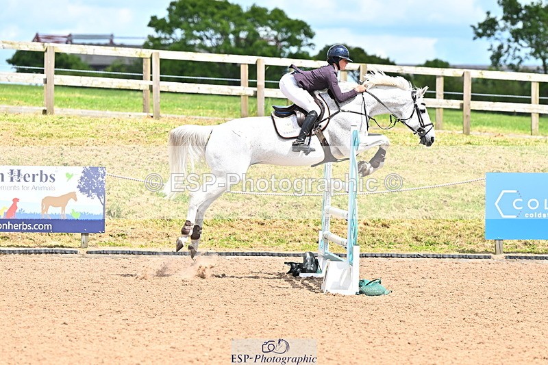 240608A-150257-02877 - Cls 5 Snr Foxhunter and 1.20m Open
