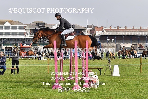 BPP_6682 - CLASS 2 RHS Classic Champ Qual (1.20m)
