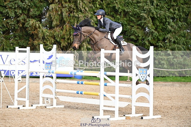 250322A-164013-03593 - Cls 14 Snr Fox & 1.20m Open