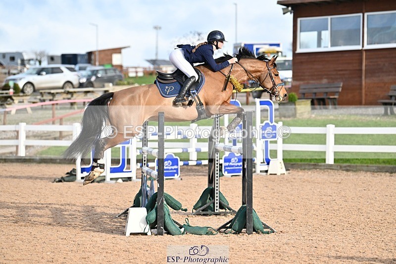 241208-130528-01691 - Cls 21 Newcomers and 1.10m Open