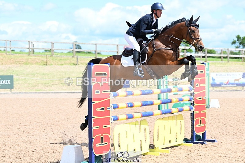 240608A-143519-02782 - Cls 5 Snr Foxhunter and 1.20m Open