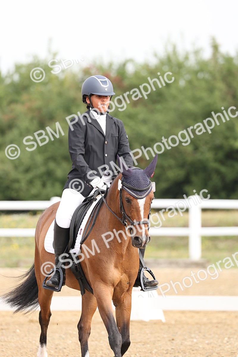 SBM_005427 - Class 6 - Novice 6 - 9.30-10.12