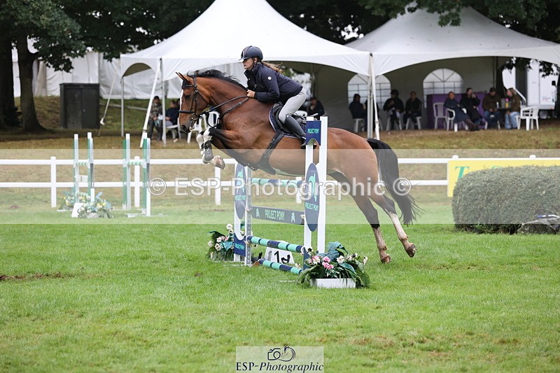 250830A-150930-07223 - Cls 16 Snr Newcomers and 1.10m Open