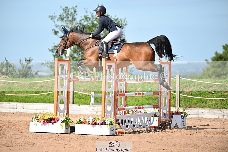 240718A-102310-04489 - Cls 1, 3 Star Small Tour 1.35m