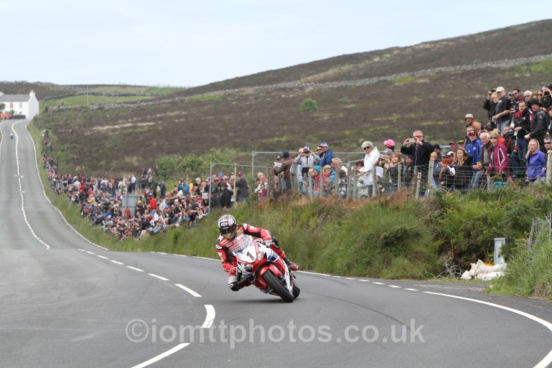 John McGuinness Honda / Honda Racing - Pokerstars Senior TT
