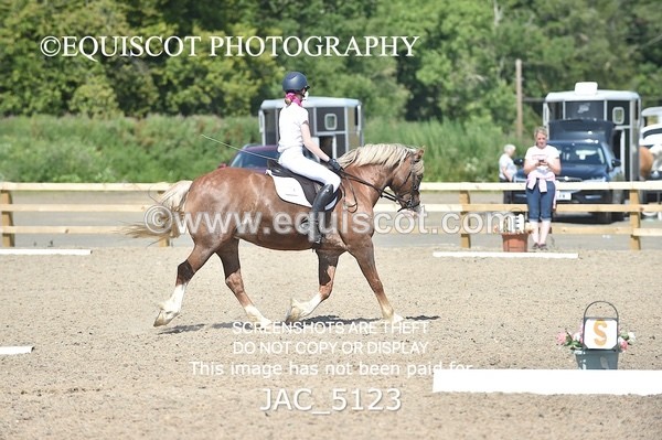 JAC_5123 - CLASS 28 My Quest U21 Novice Test 2 & 3