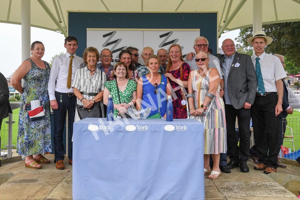 100923-Race 6-Anjo Bonita-0589 - Race 6 4.25pm Hanson Springs 60th Anniversary Handicap at York