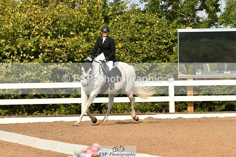 250817-095136-07616 - 179-Kate.WilliamsGhyllwood.April.Moment