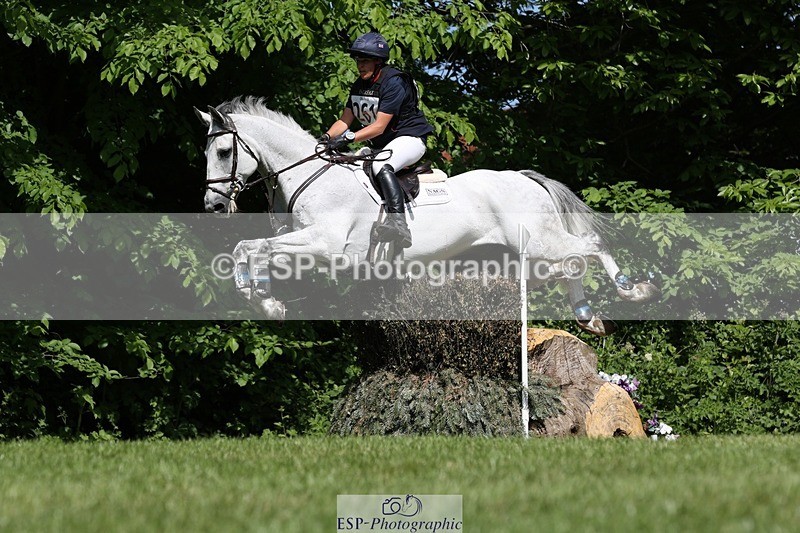 230527-104325-08878 - 261-COOLEY_NOW_OR_NEVER-Georgina_Herrling-XC