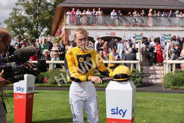 yr20082022r4-76 - Race 4 3.35pm Sky Bet Ebor