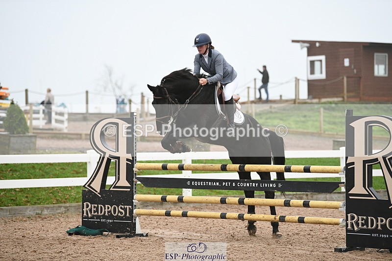 241103A-110101-07646 - SUN Cls 21 Snr Newcomers and 1.10m Open