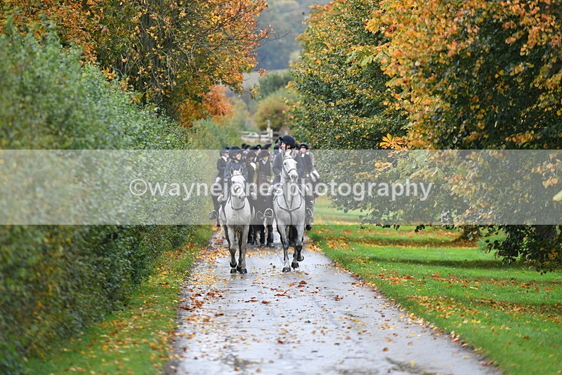 WJ5_6146 - B&B walk back for Hunt Tea !
