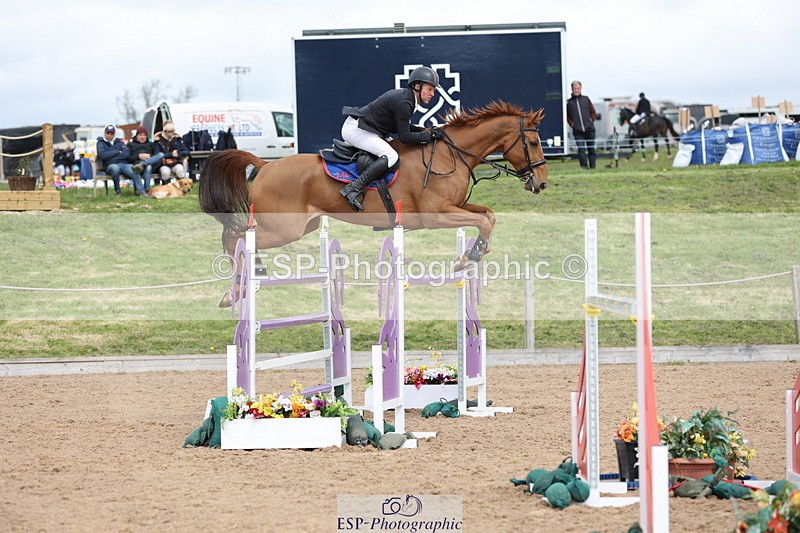 240419A-125121-07489 - Cls 6, 2 Star Medium Tour 1.35m