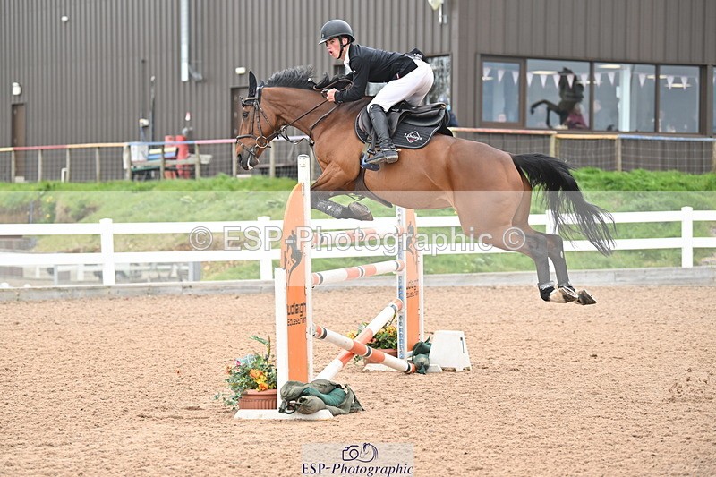 240406A-153550-04171 - Cls 17 National 1.30m Open