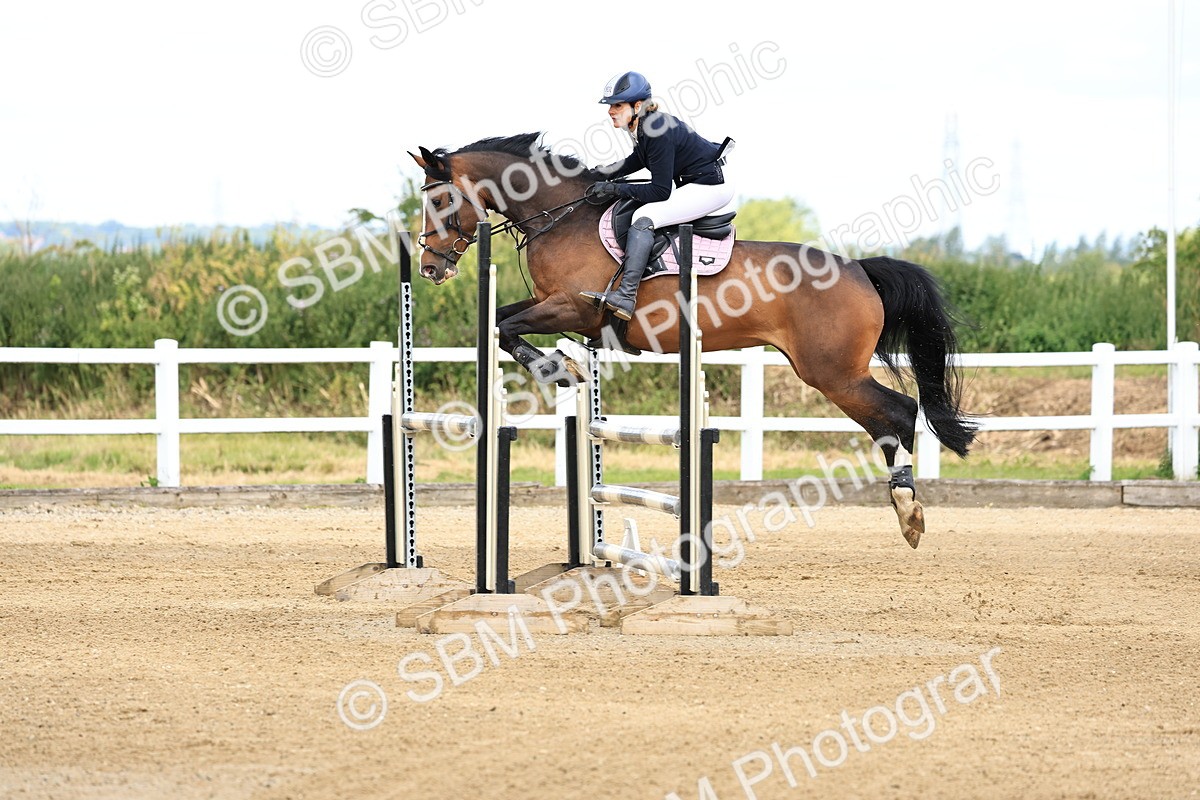 SBM_003876 - Class 10 - Senior 1.05m Open