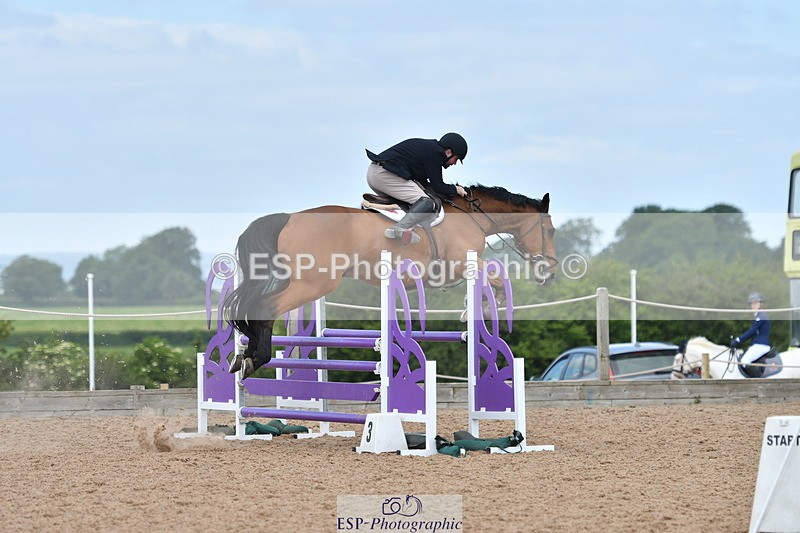 240609A-112305-04537 - Cls 17 Snr 1.05m Open